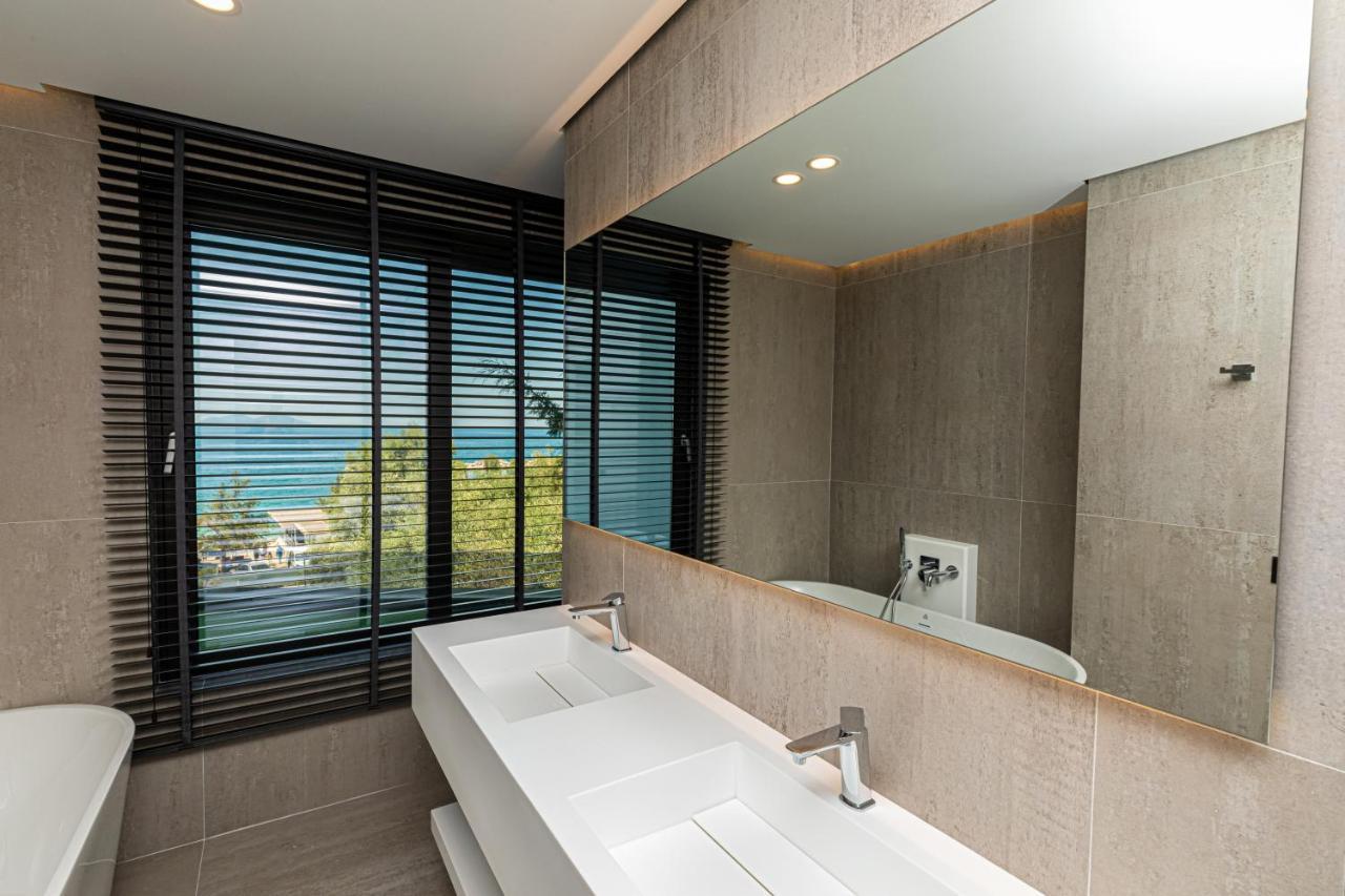Mazarine Hotel, Vlore, Albania Radhime Exterior photo
